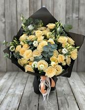 Букет цветов из:  Розы и Лизиантусы #REPLACE_PRED# Верхнерусском