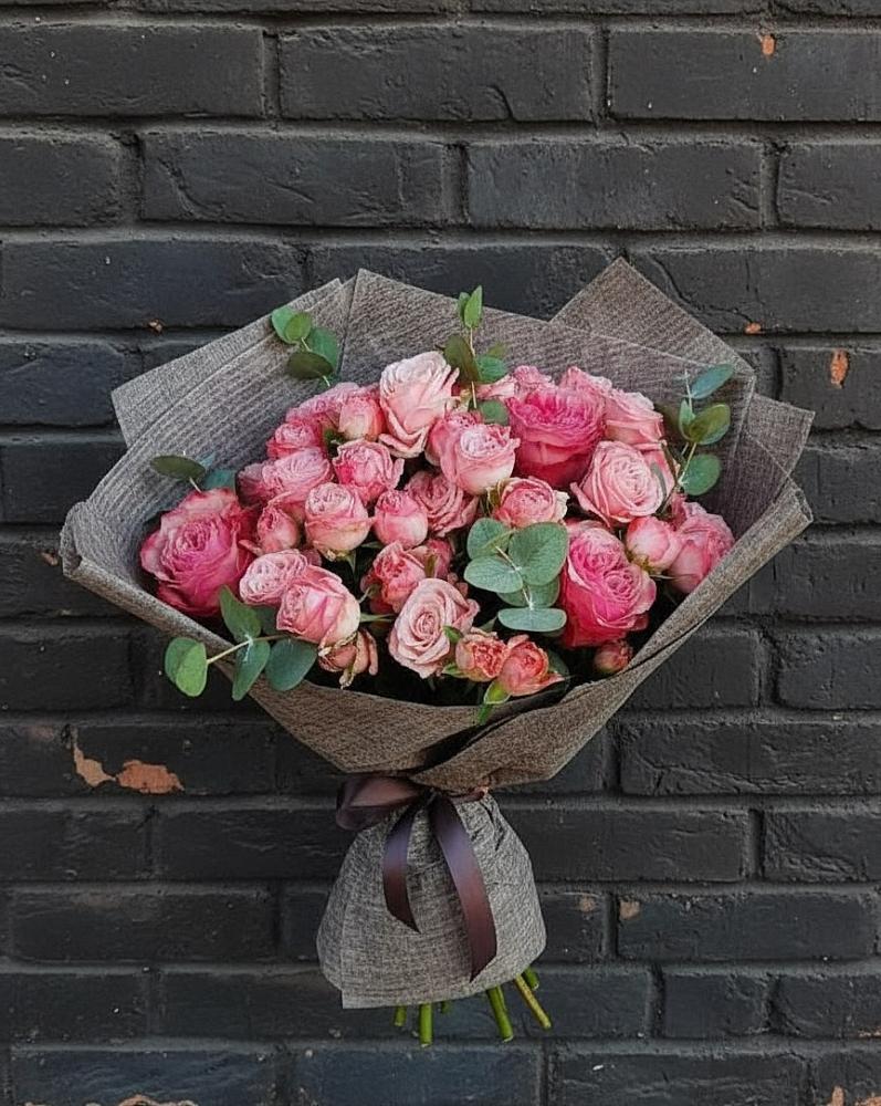 Букет цветов из: Розы в Верхнерусском