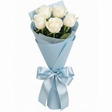 Букет 5 Белых роз Проуд в Верхнерусском