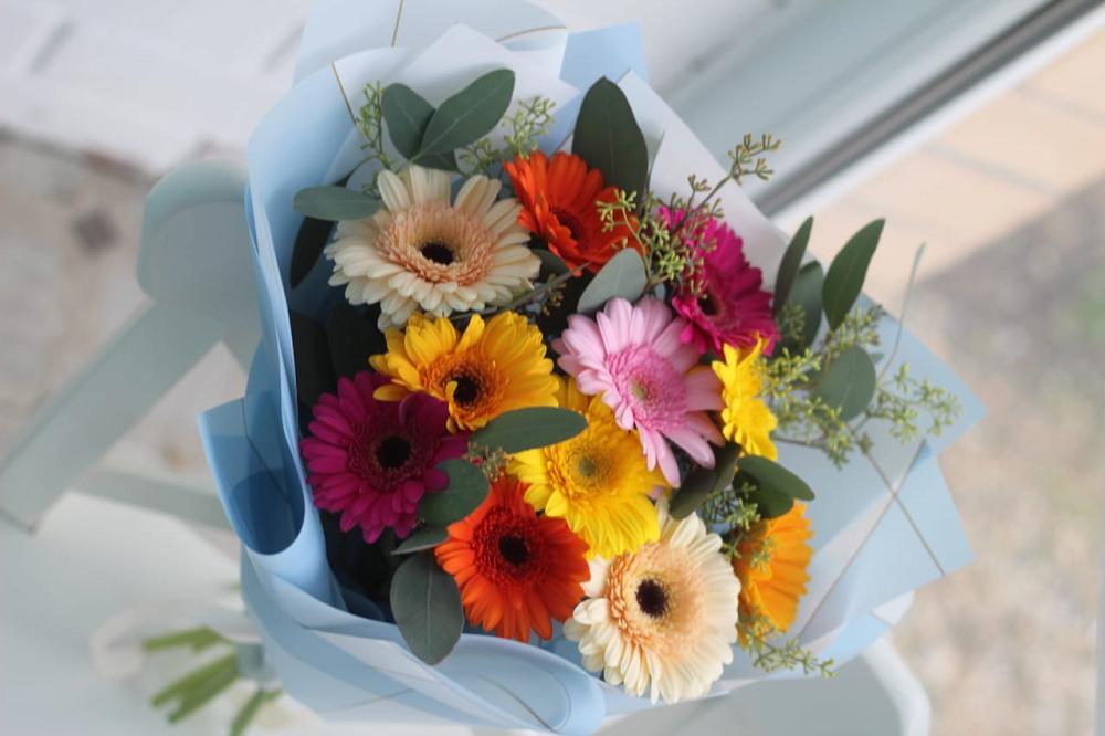 Букет цветов из: Герберы в Верхнерусском