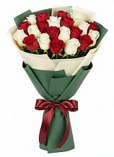 Букет Микс из красных и белых роз #REPLACE_PRED# Верхнерусском