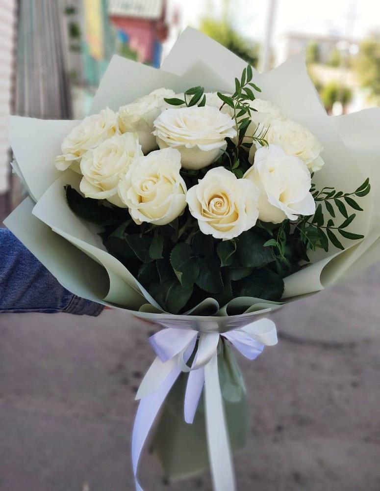 Букет Белые розы Проуд в Верхнерусском