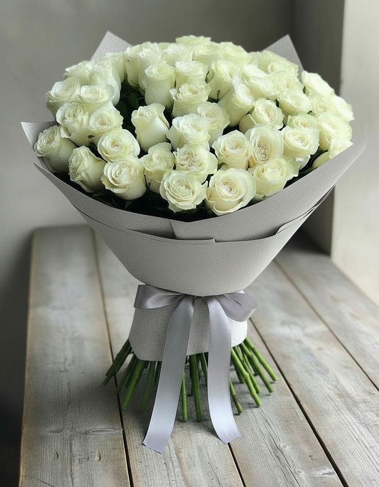 Букет 35 Белых роз в Верхнерусском