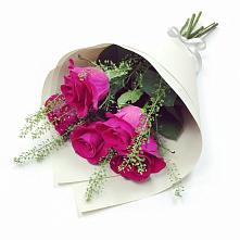 Букет цветов из:  Розы в Верхнерусском