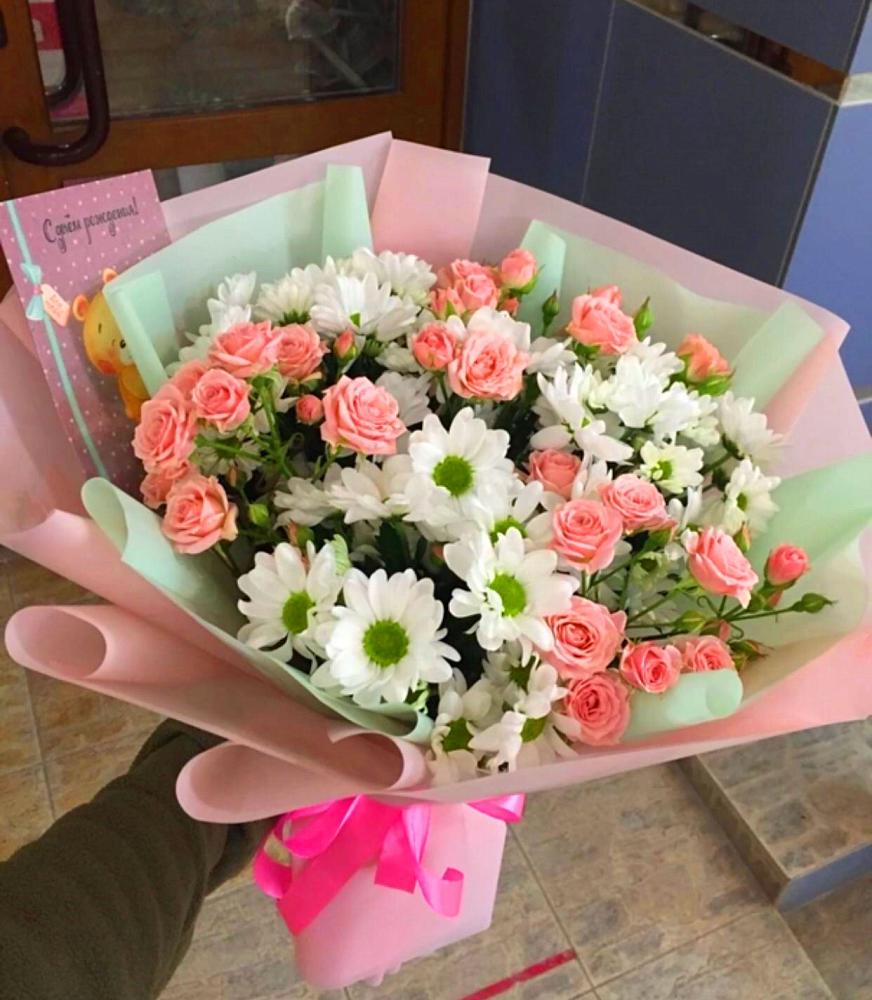 Букет цветов из: Розы и Хризантемы в Верхнерусском