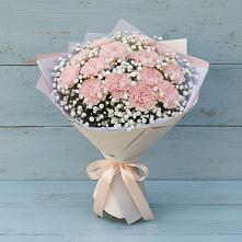 Букет цветов из:  Гвоздики в Верхнерусском