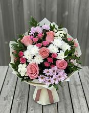 Букет цветов из:  Альстромерии, Гвоздики, Розы и Хризантемы в Верхнерусском