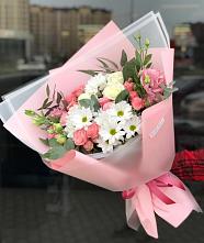 Букет цветов из:  Розы, Лизиантусы и Хризантемы в Верхнерусском
