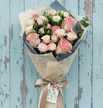 Букет цветов из:  Розы в Верхнерусском