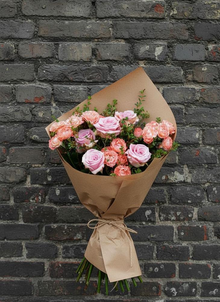 Букет цветов из: Розы в Верхнерусском