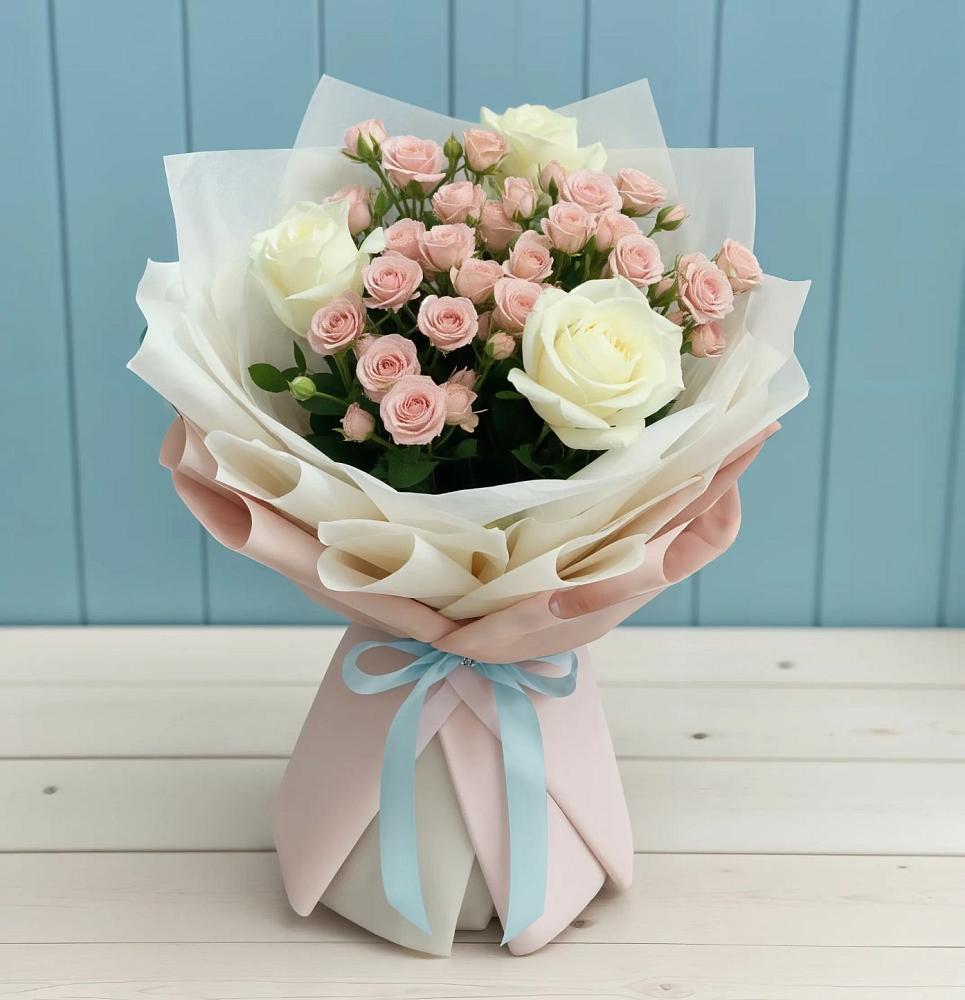 Букет цветов из: Розы в Верхнерусском