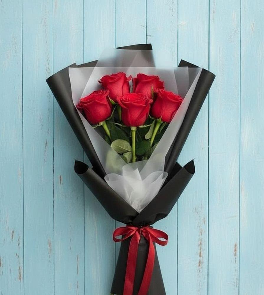 Букет цветов из: Розы в Верхнерусском