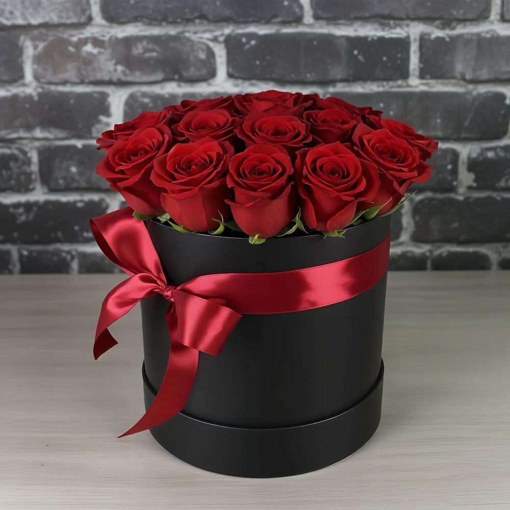 Цветочная композиция из Розы в шляпной коробке в Верхнерусском