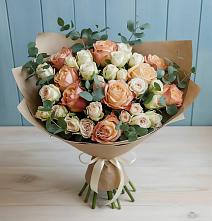 Букет цветов из:  Альстромерии и Розы в Верхнерусском